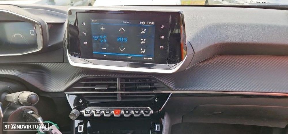 Peugeot 2008 1.2 PureTech Allure Pack EAT8 - 9