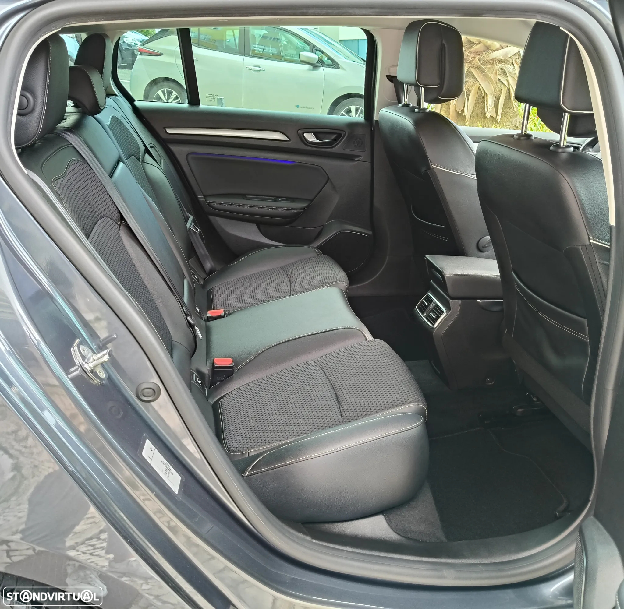 Renault Mégane Sport Tourer 1.5 Blue dCi Bose Edition - 26