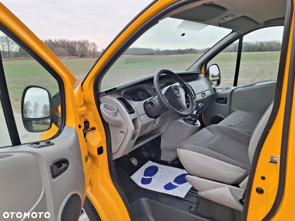 Opel Vivaro - 15