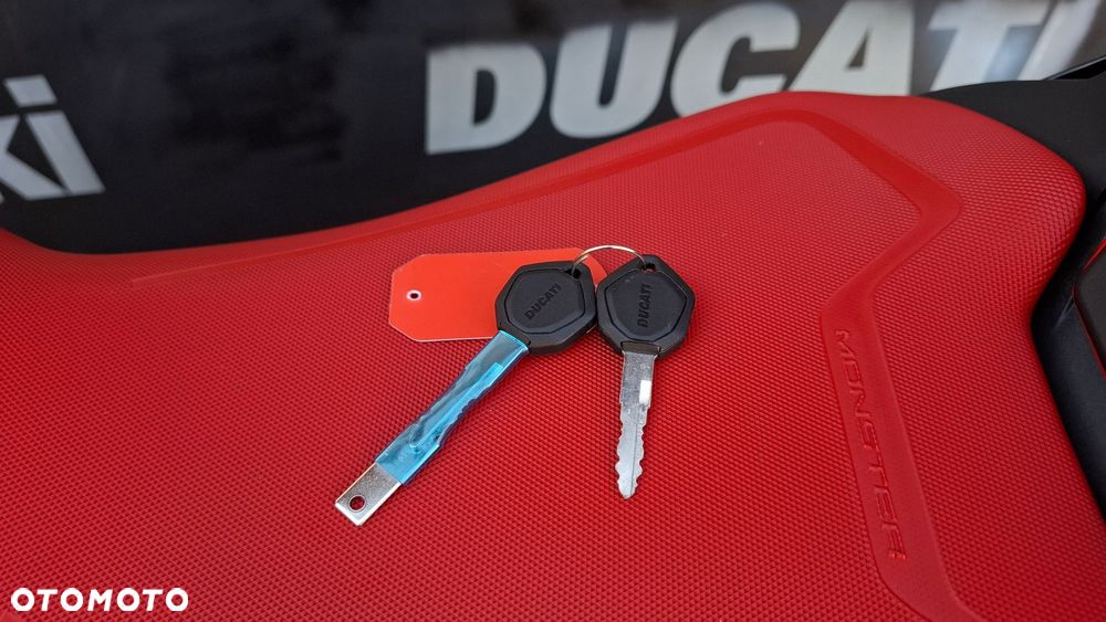 Ducati Monster - 22