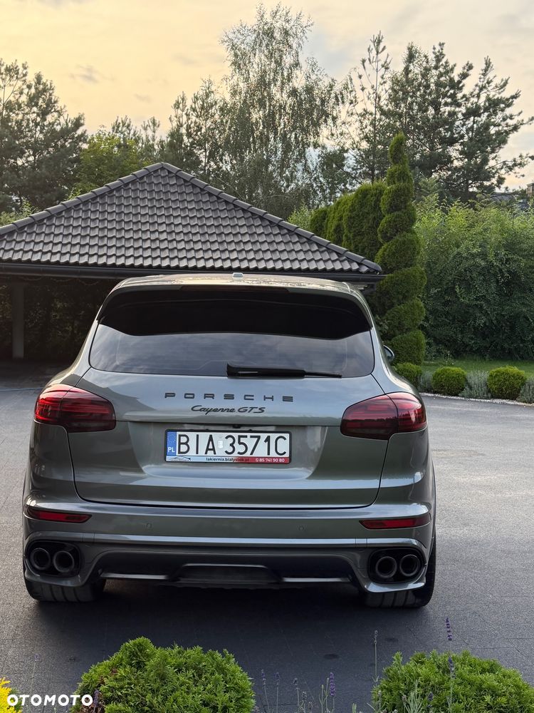 Porsche Cayenne GTS - 16