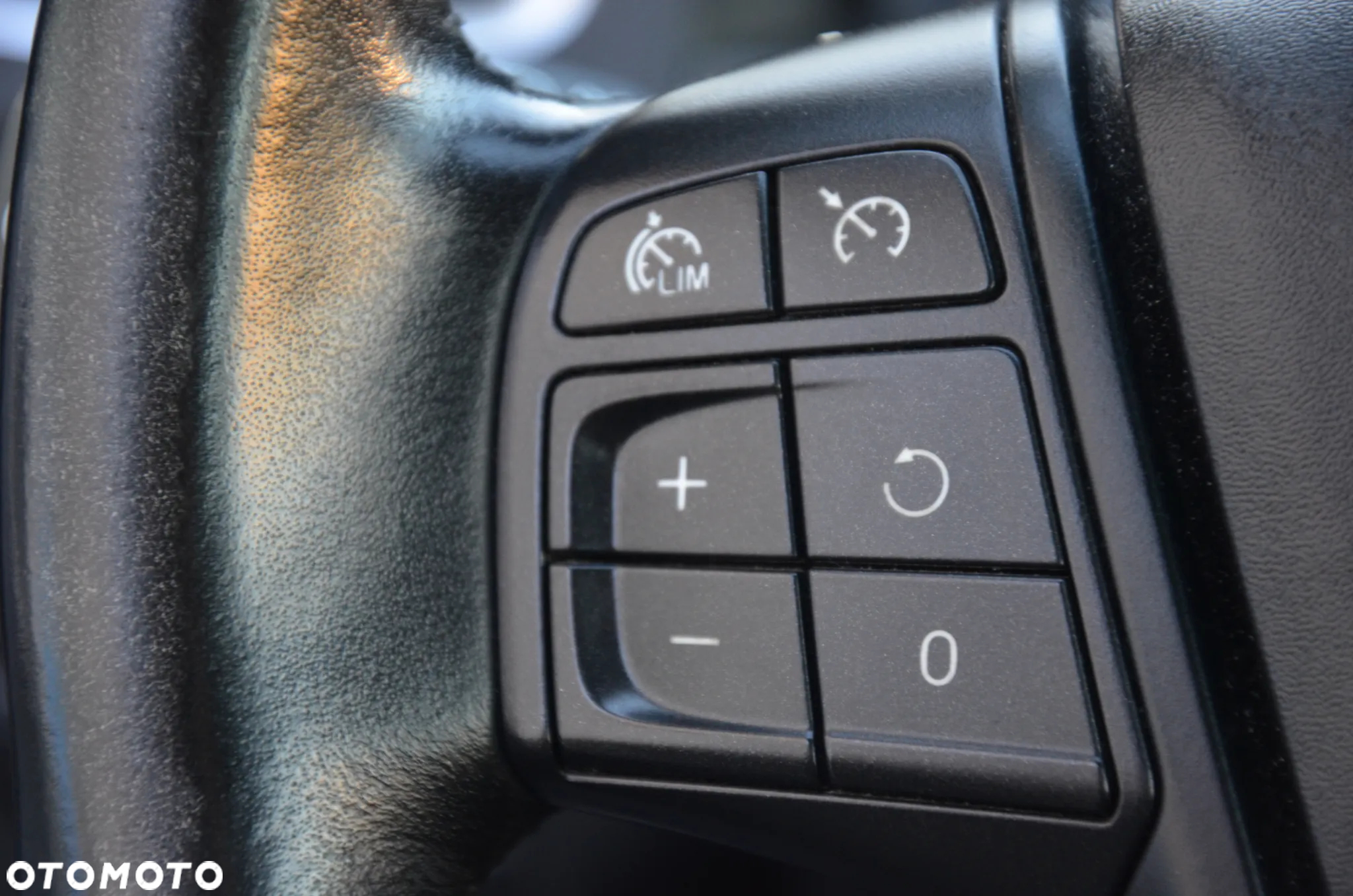 Volvo V60 D2 Drive-E Kinetic - 30