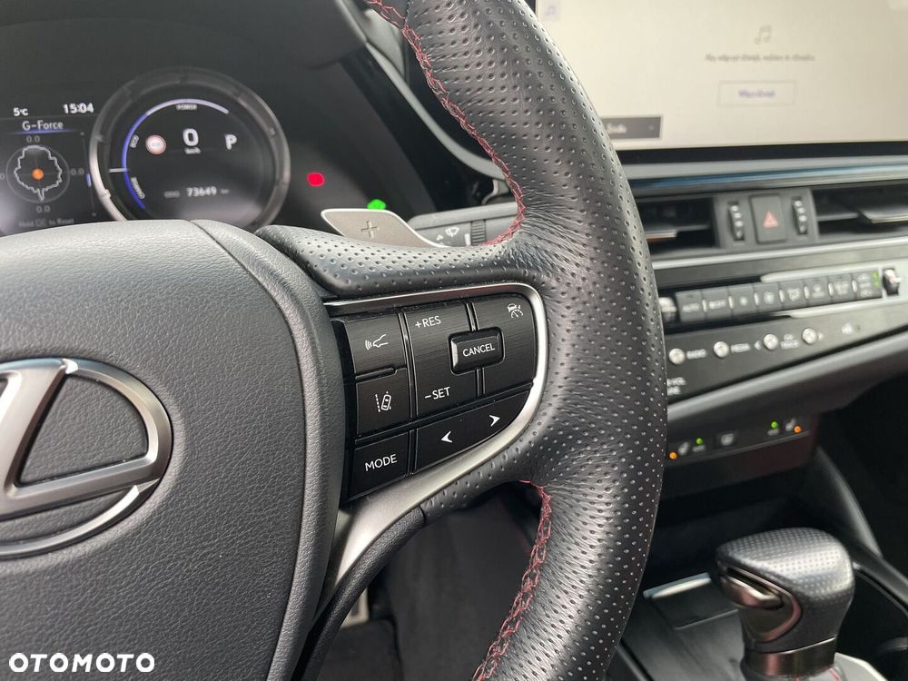 Lexus ES 300h F Sport Edition - 15