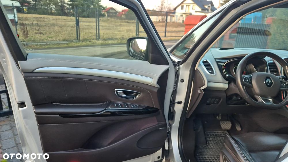 Renault Espace 1.6 dCi Energy Initiale Paris EDC 7os - 13