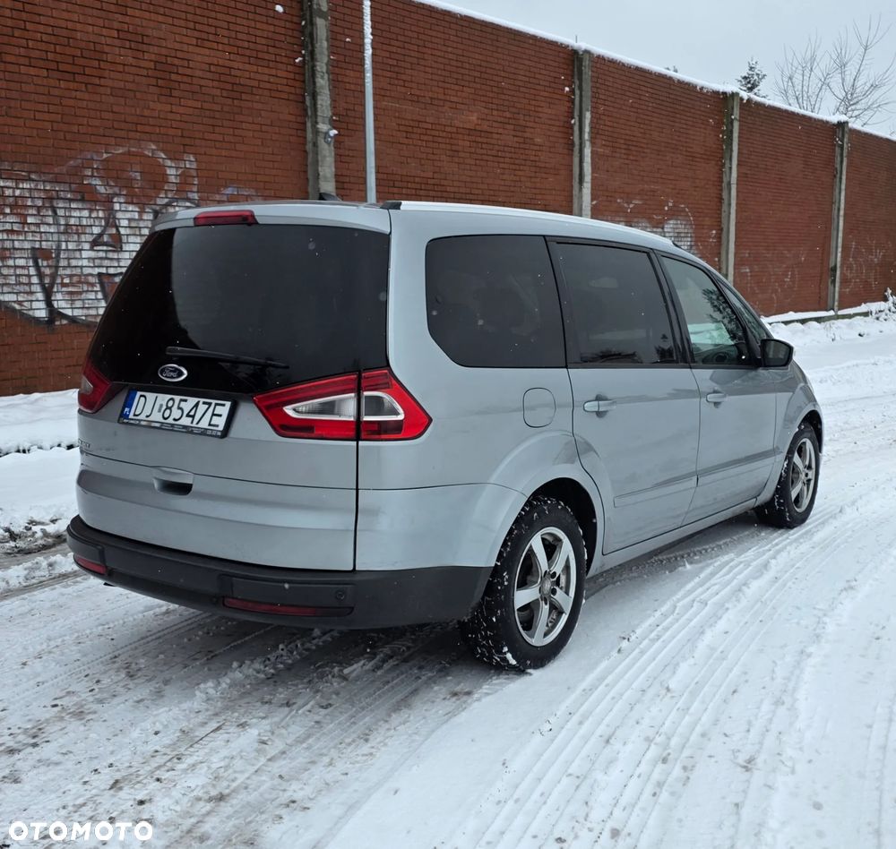 Ford Galaxy 2.0 TDCi Ambiente - 3