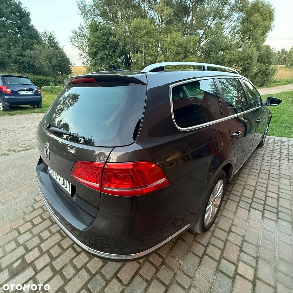 Volkswagen Passat 2.0 TDI Comfortline - 8