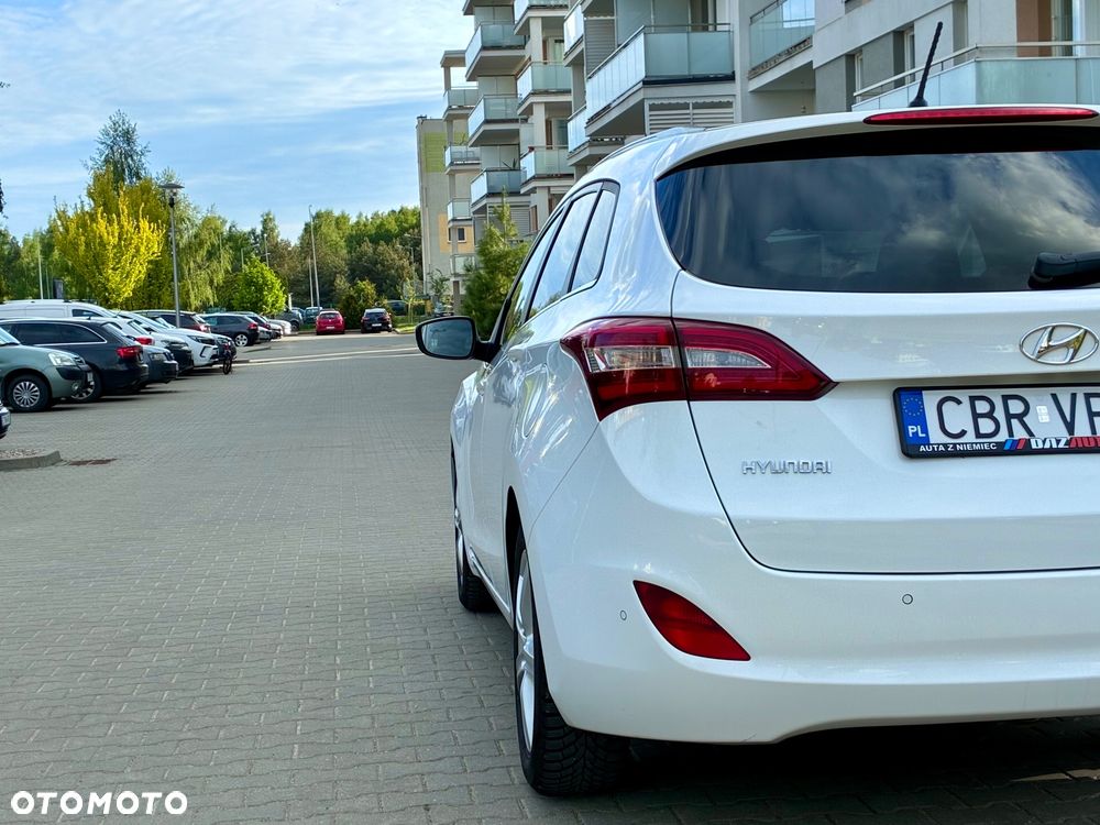 Hyundai i30 1.6 CRDi BlueDrive Go - 21