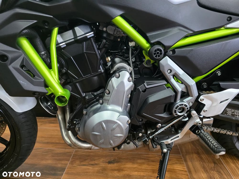 Kawasaki Z 650 - 18