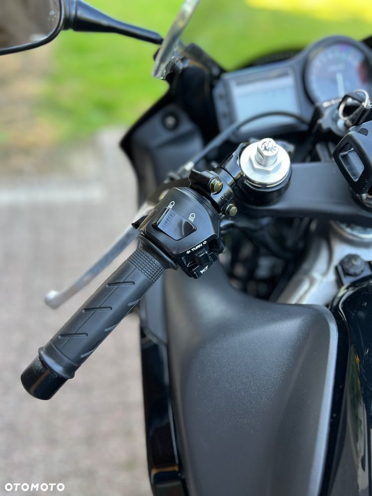 Honda CBR - 21