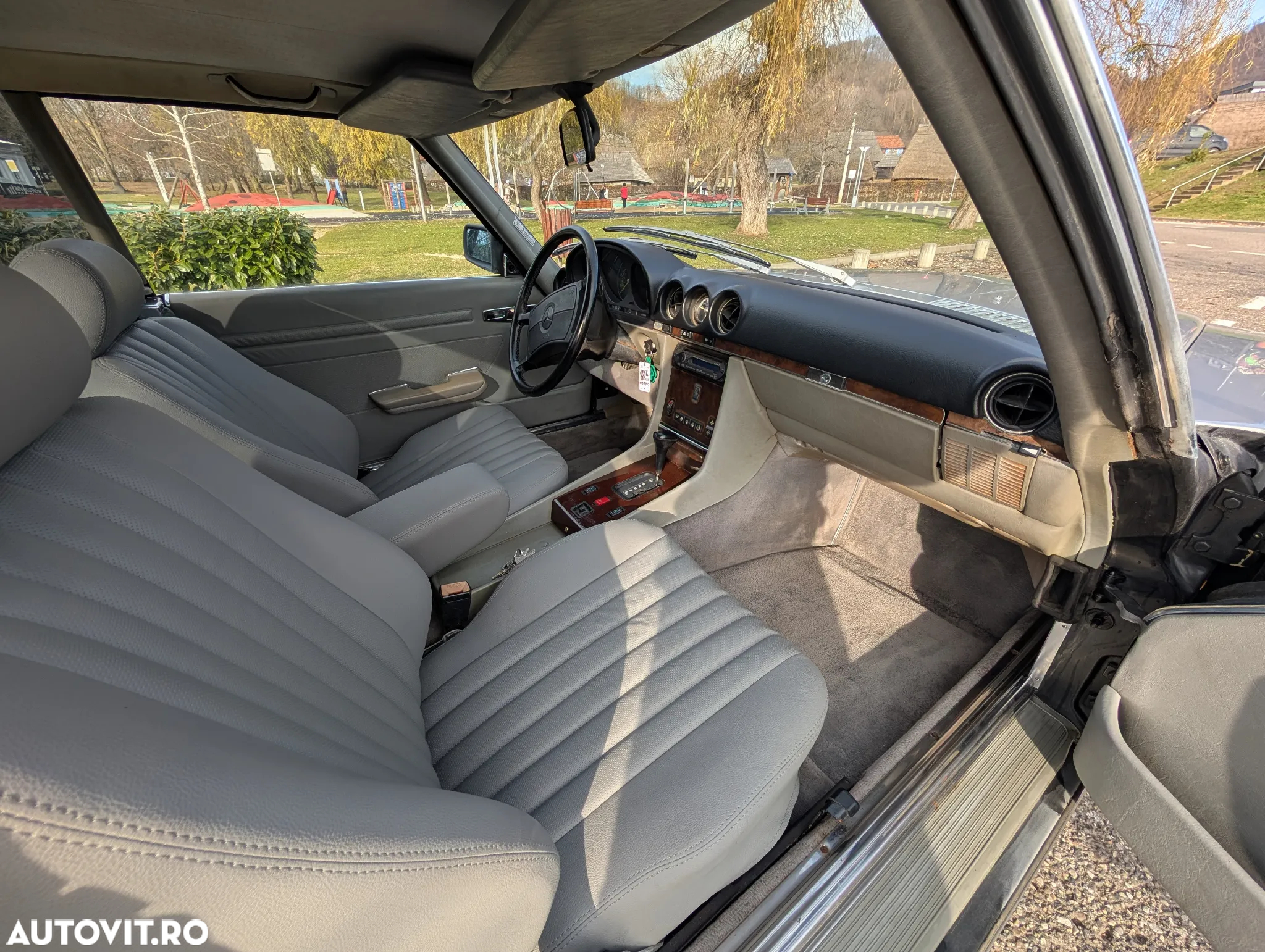 Mercedes-Benz SL - 16