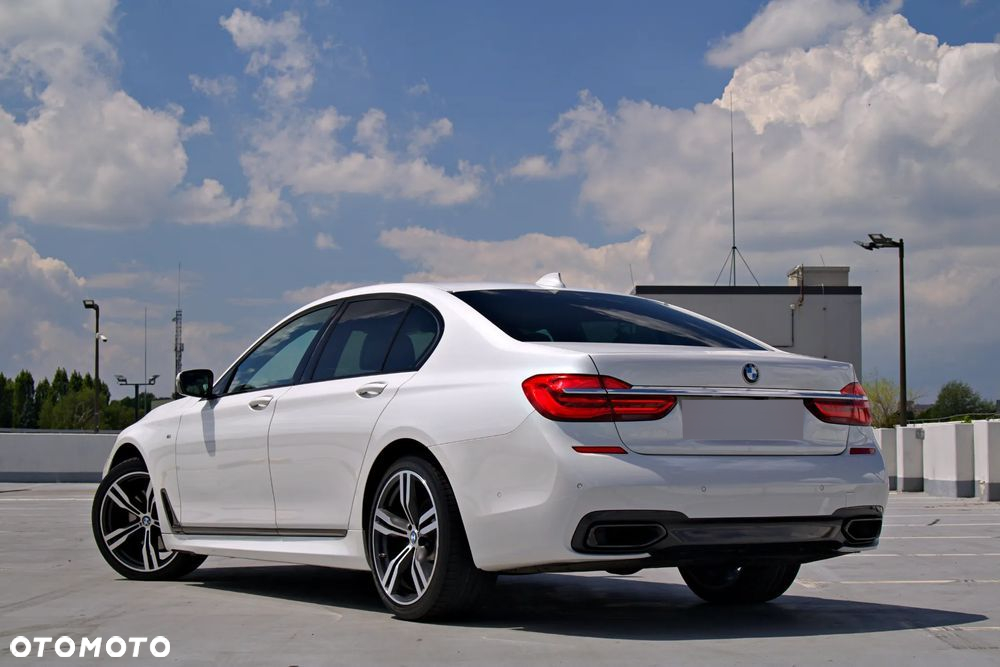 BMW Seria 7 740d xDrive - 24