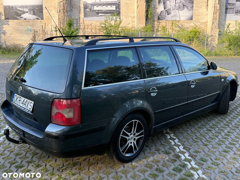 Volkswagen Passat 1.9 TDI Exclusive - 10