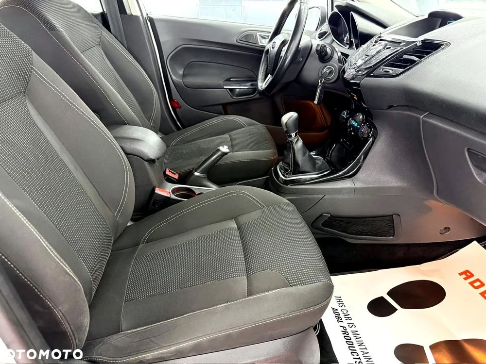 Ford Fiesta 1.5 TDCi Titanium - 24