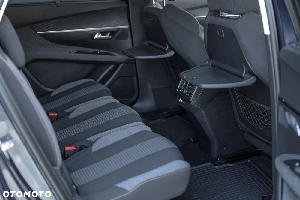 Peugeot 5008 1.6 BlueHDI Allure S&S - 19