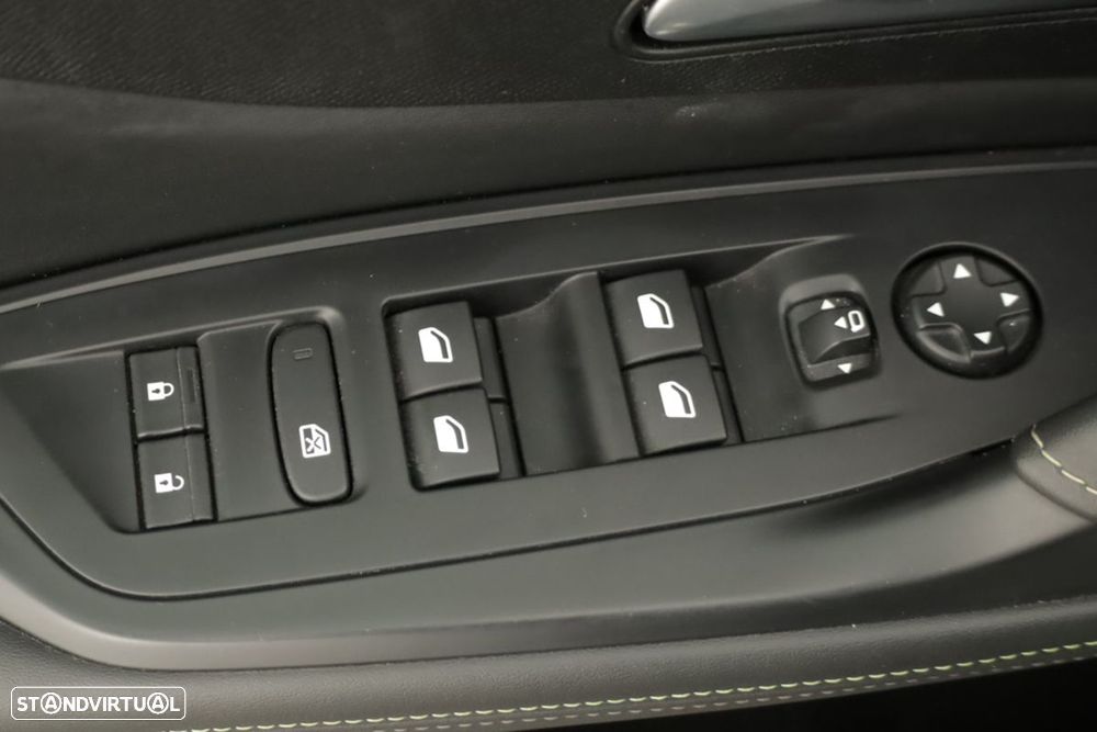 Peugeot 308 1.2 PureTech GT EAT8 - 18