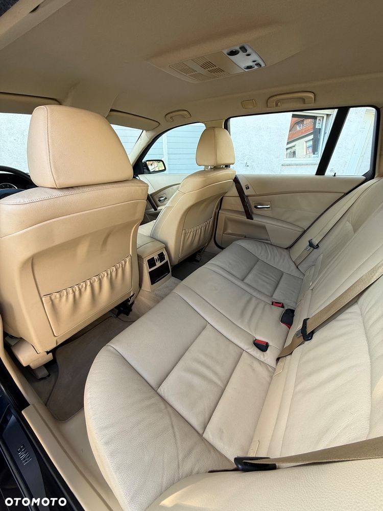 BMW Seria 5 - 16