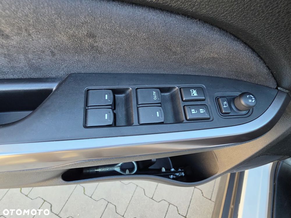 Suzuki Vitara - 20