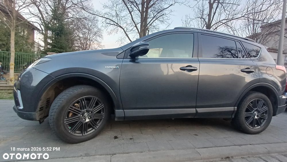 Toyota RAV4 Hybrid Style 4x2 - 23