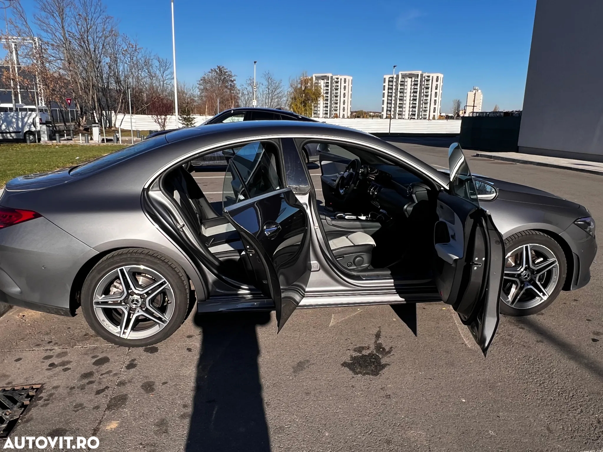 Mercedes-Benz CLA 220 7G-DCT AMG Line - 3
