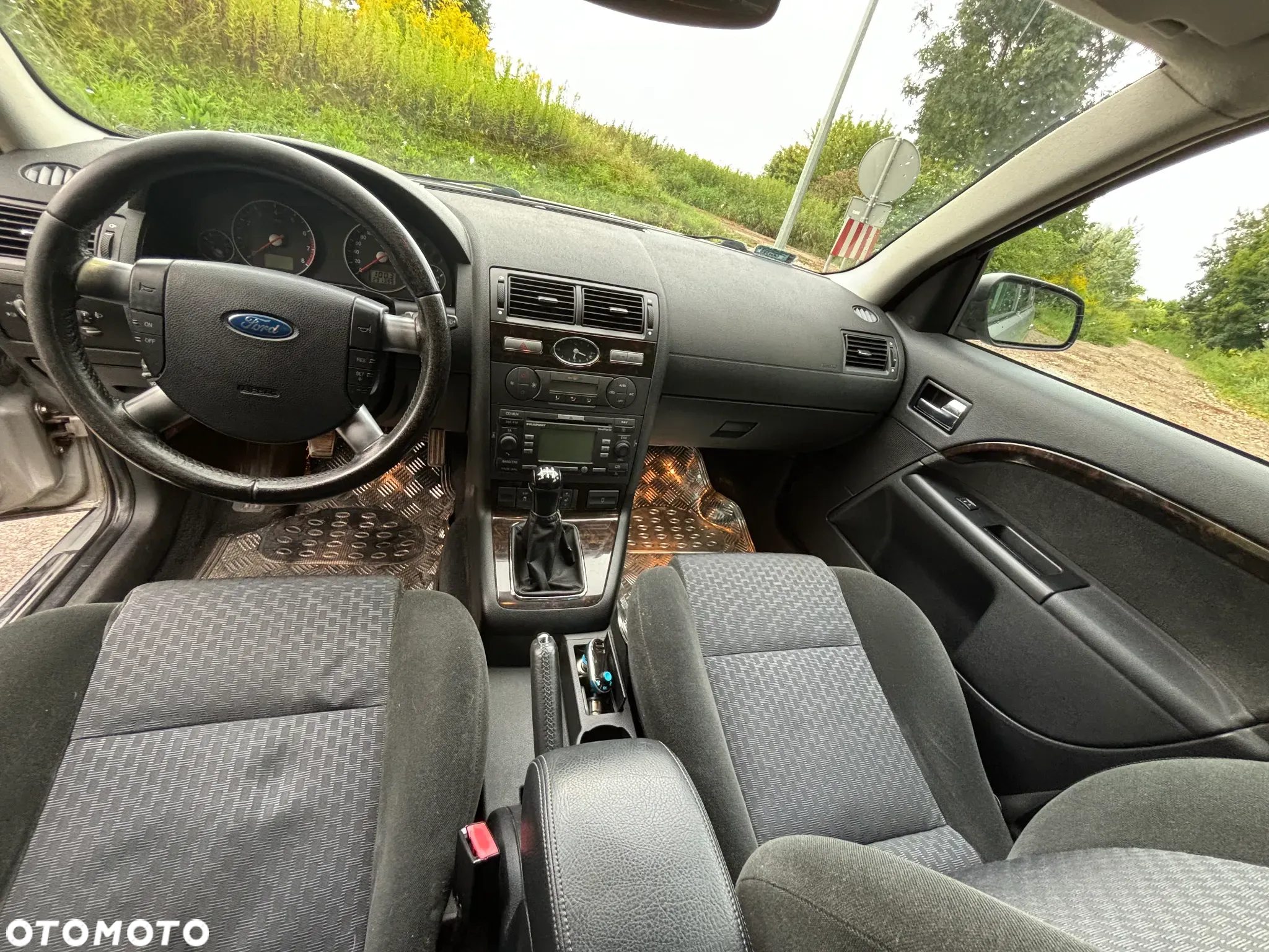 Ford Mondeo - 19