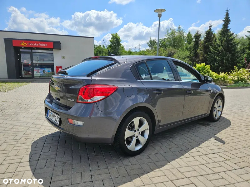 Chevrolet Cruze 1.8 LT - 3