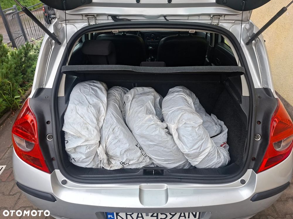 Renault Clio - 16