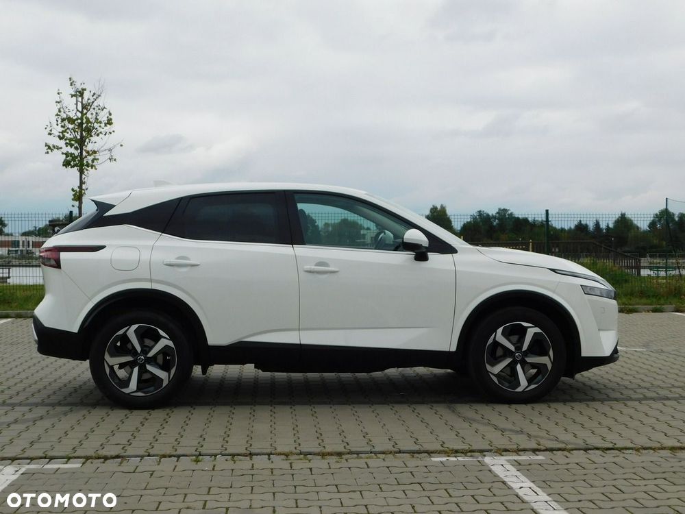 Nissan Qashqai 1.3 DIG-T N-Connecta - 30