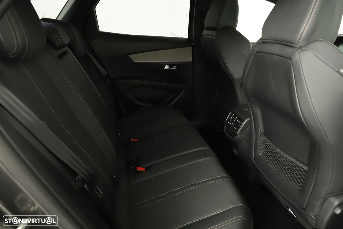 Peugeot 3008 1.2 PureTech GT EAT8 - 23