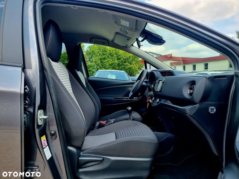 Toyota Yaris 1.5 Active - 11