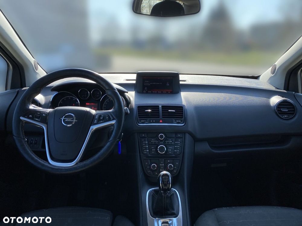 Opel Meriva 1.4 T Essentia S&S - 4