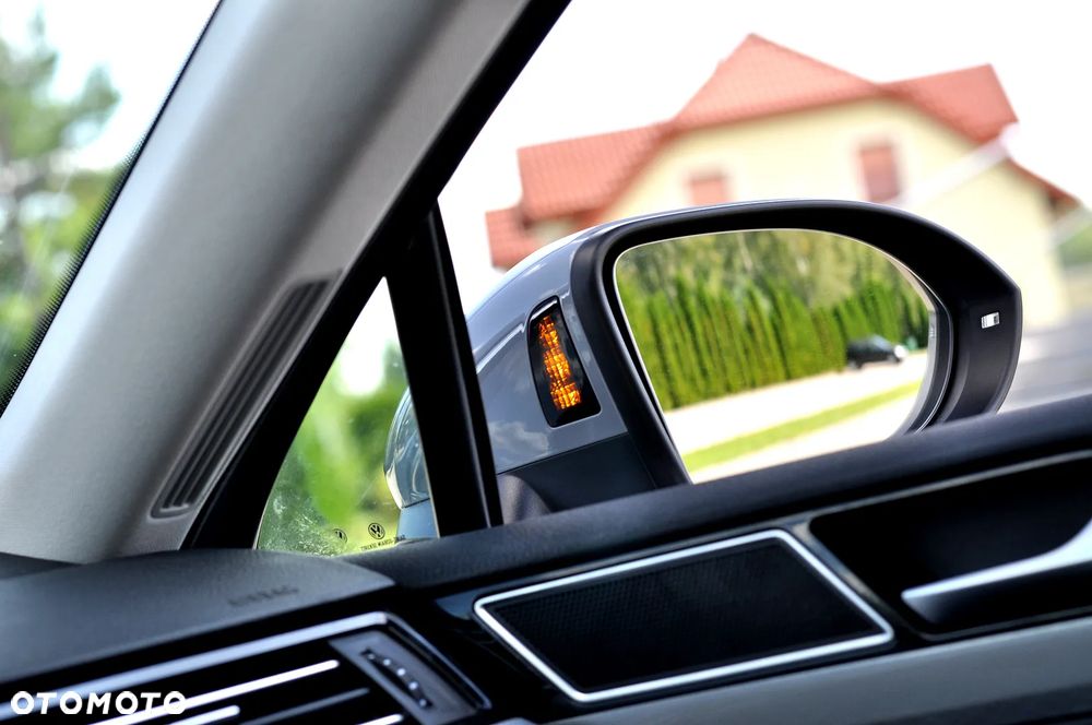 Volkswagen Passat 2.0 TDI EVO Business DSG - 16