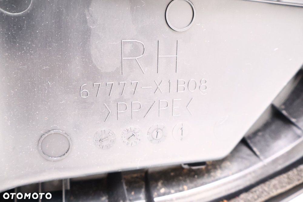 TOYOTA RAV4 IV BOCZEK DRZWI PRAWY PRZÓD 67777-X1B08 - 9