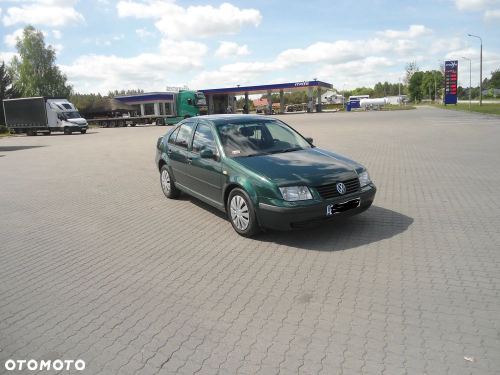 Volkswagen Bora 1.9 TDI Comfortline - 2