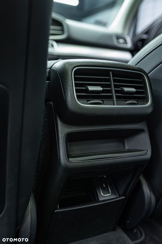 Mercedes-Benz GLE - 32