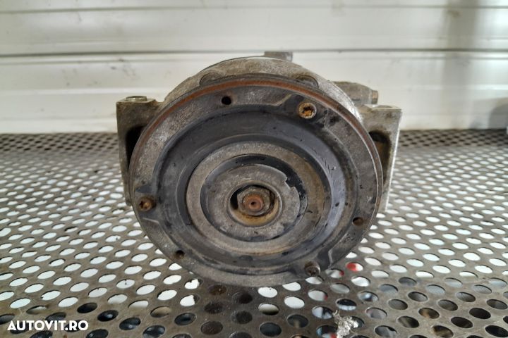 Compresor AC 1K0820803Q Volkswagen VW Passat B6 [2005 - 2010] wagon 5 - 2