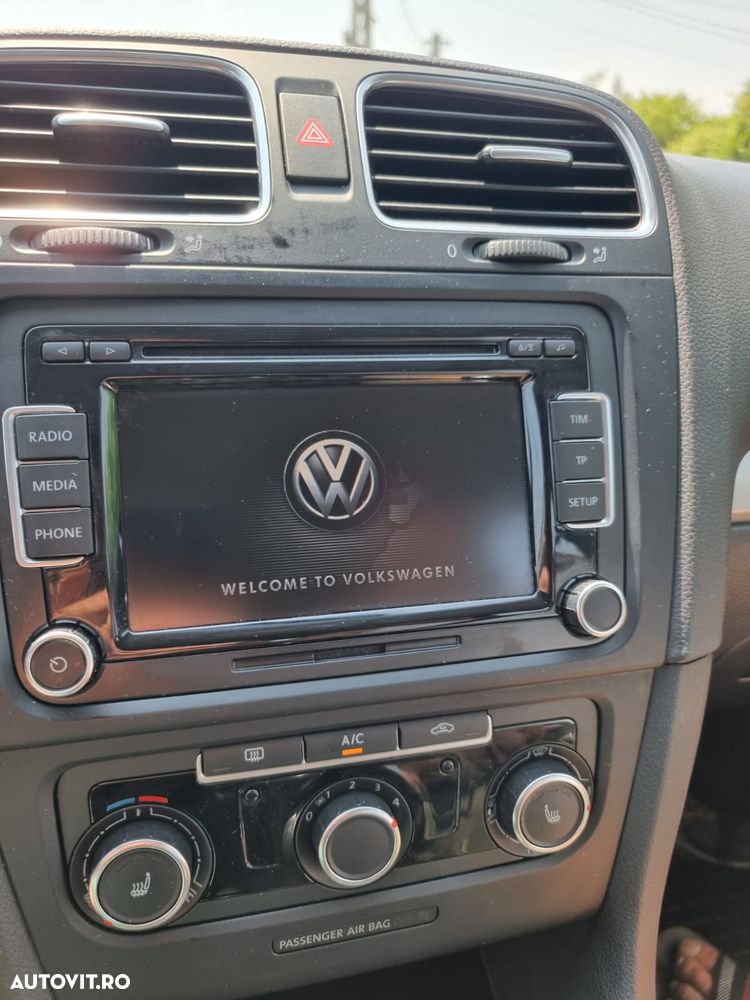 Volkswagen Golf - 8