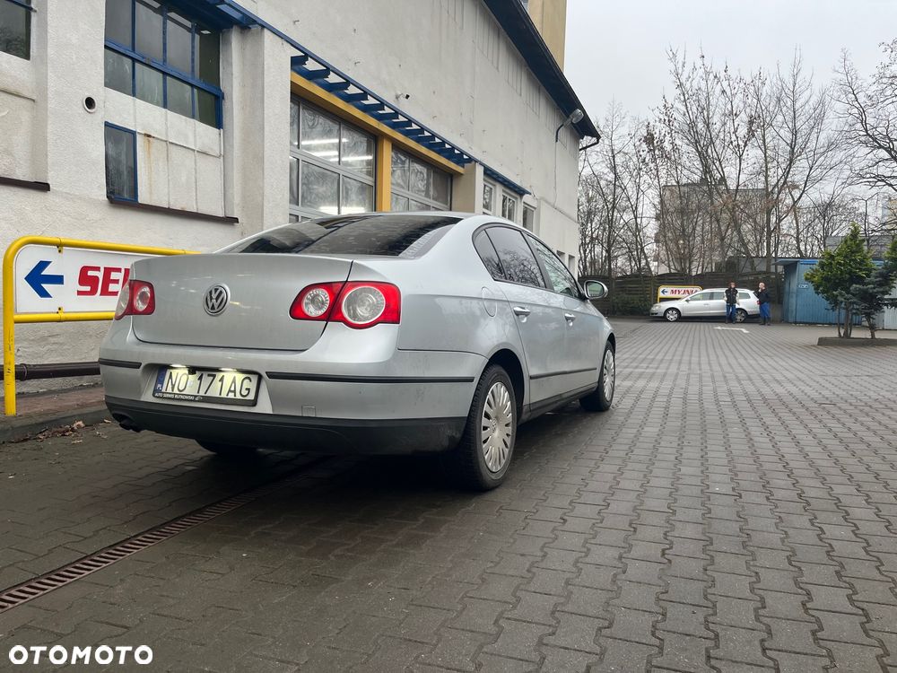 Volkswagen Passat 1.9 TDI DPF Trendline - 3