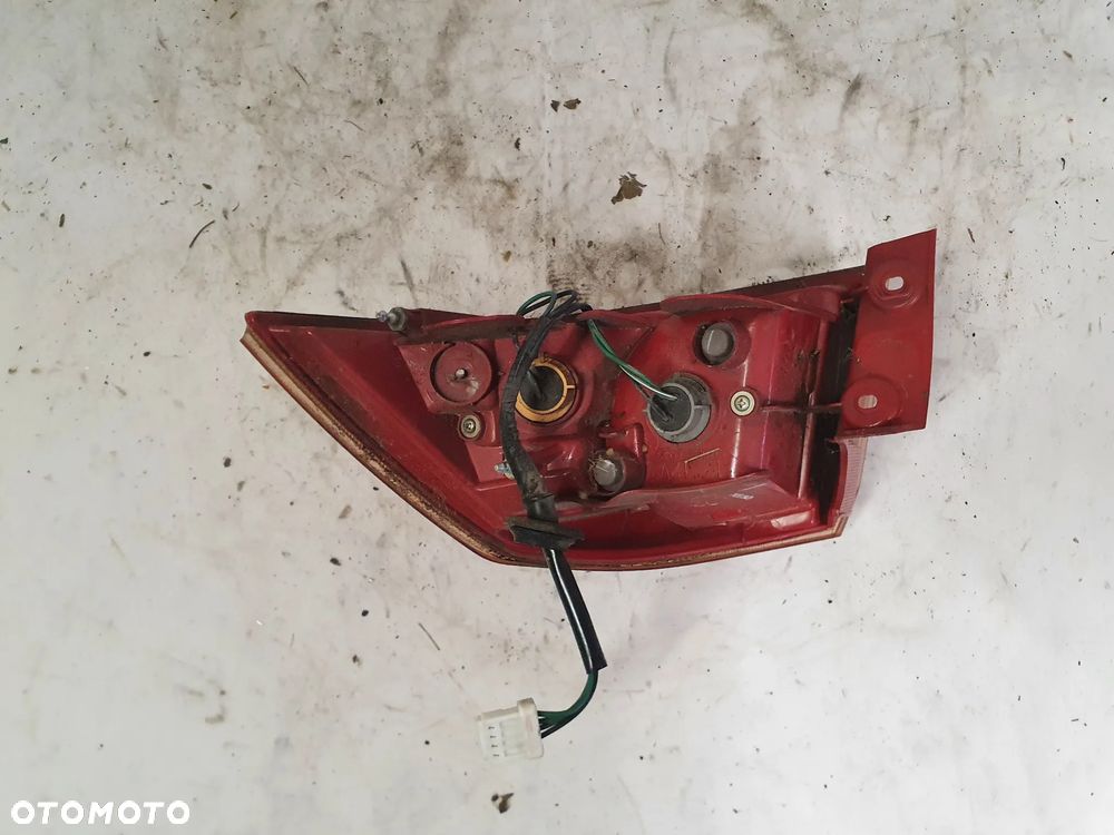 * LAMPA TYLNA LEWA TYŁ LEWO MITSUBISHI LANCER 8 - 6