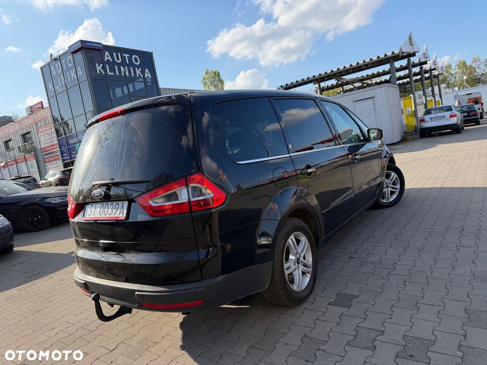 Ford Galaxy 2.2 TDCi Ghia - 9