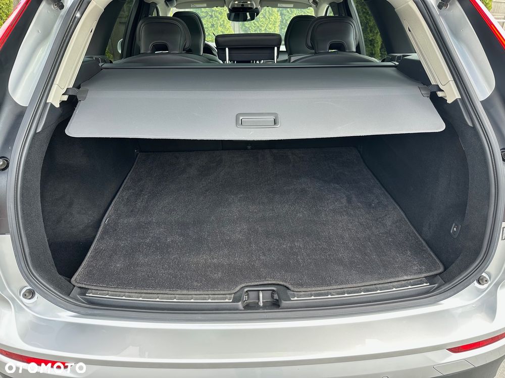 Volvo XC 60 T5 AWD Geartronic Momentum Pro - 22