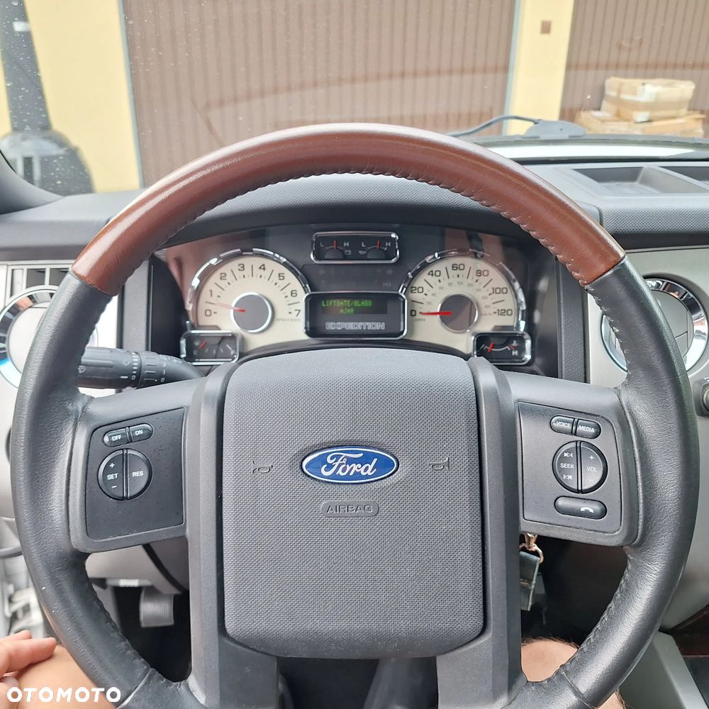 Ford Expedition 5.4 XLT 4WD - 11