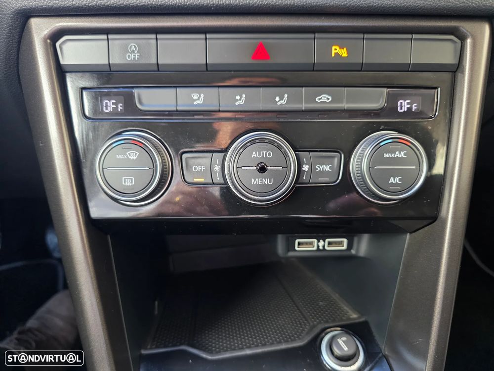 VW T-Roc 1.0 TSI Style - 37