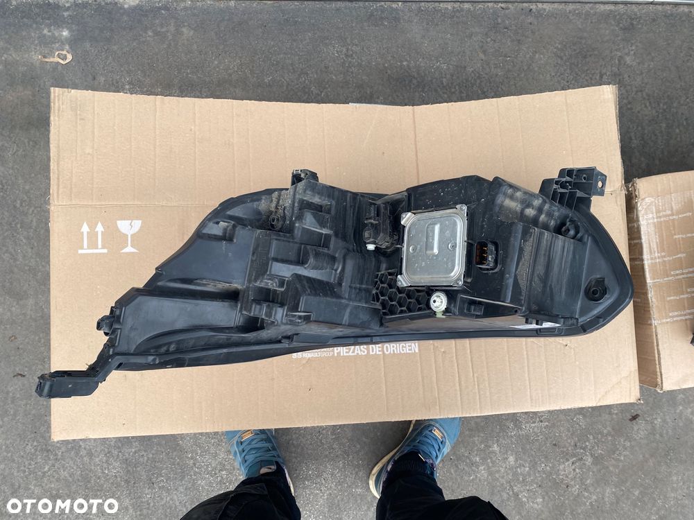 RENAULT TRAFIC III 3 lift 4 IV 22r-> IGŁY! IDEALNE!  Z DEMONTAŻU KOMPLETNE LAMPY PRZEDNIE REFLEKTORY PRZÓD FULL LED LEDOWE LAMPA REFLEKTOR LEWY PRAWY LEWA PRAWA komplet lamp 260601790R   260102899R - 11