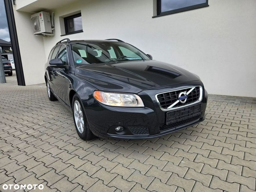 Volvo V70 - 1