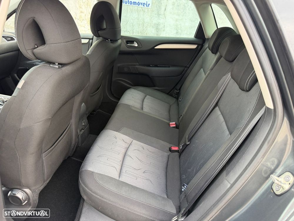 Citroën C4 1.6 e-HDi Exclusive CMP6 - 12