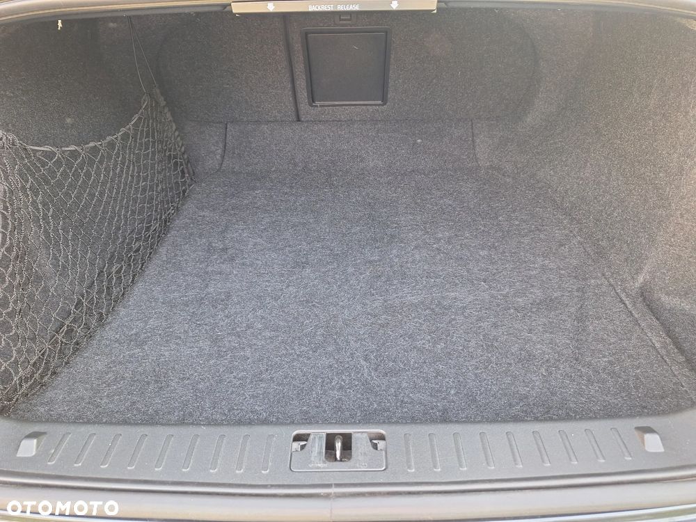 Volvo S80 T5 Kinetic - 8