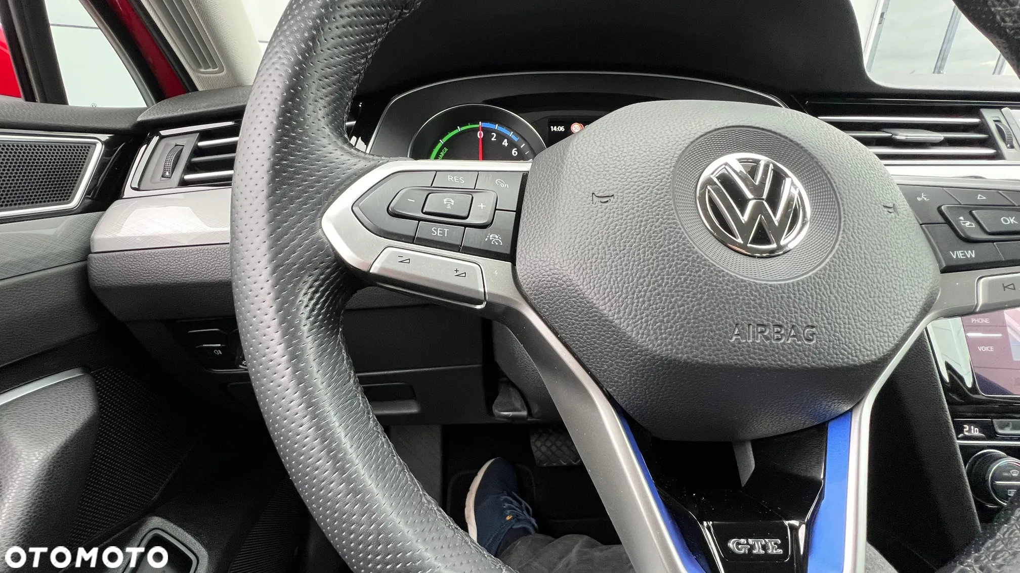 Volkswagen Passat - 19
