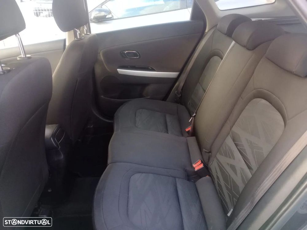 Kia Ceed SW 1.4 CRDi More - 26