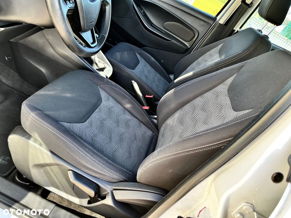 Ford Fiesta 1.25 SYNC Edition - 28