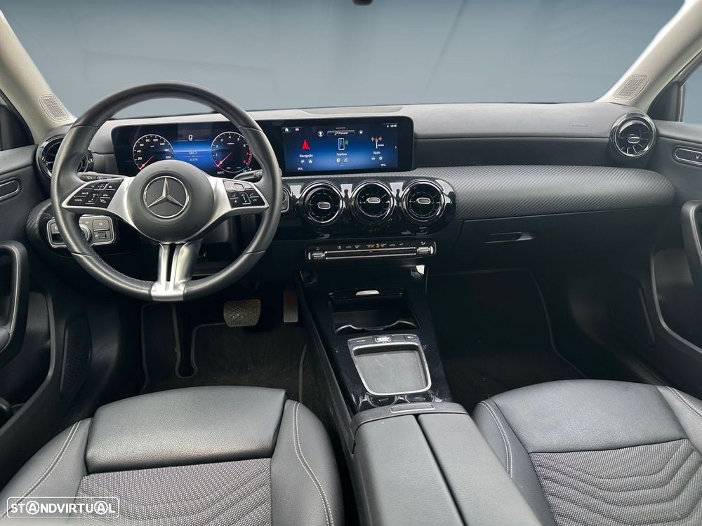 Mercedes-Benz A 200 - 11